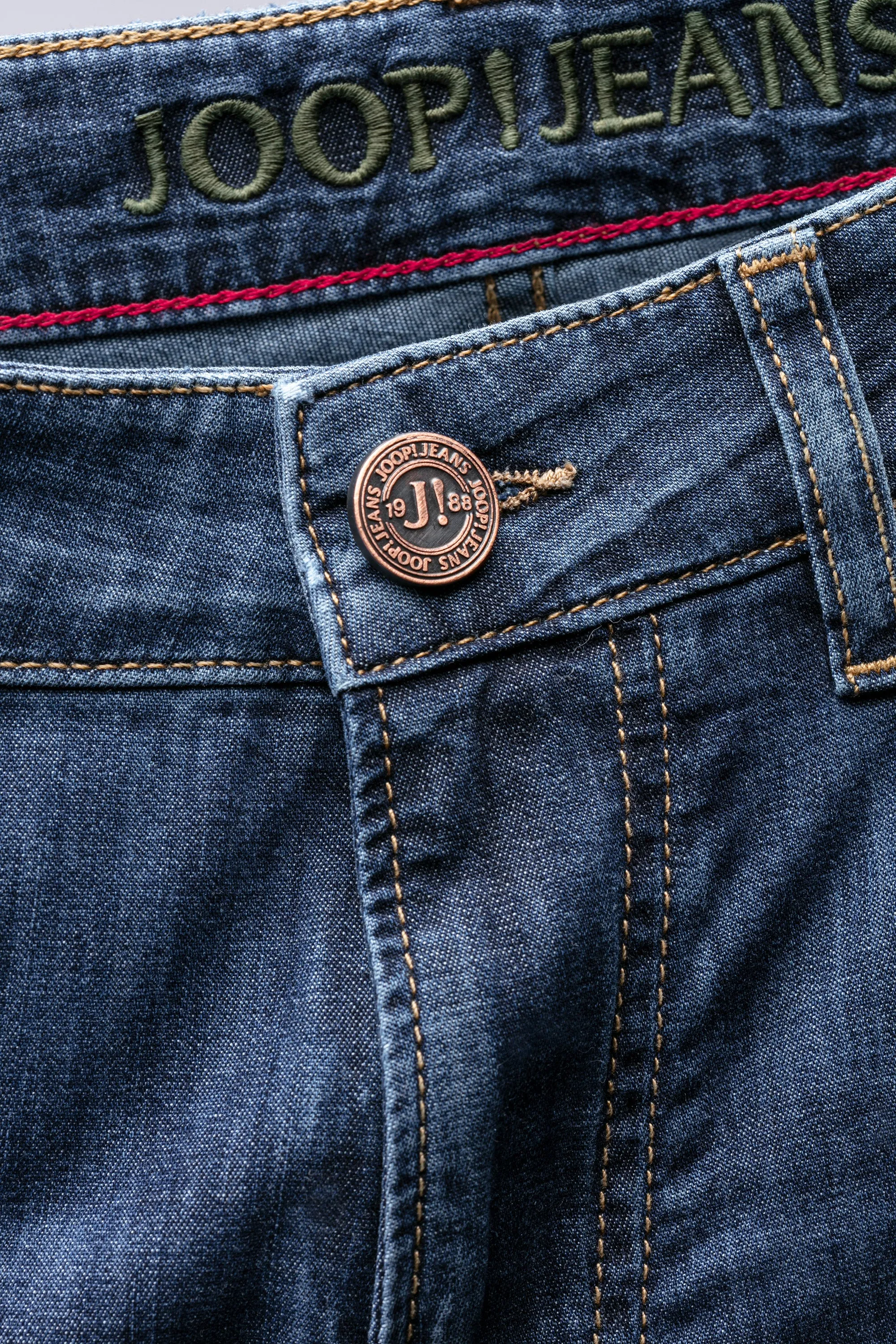 ID70147-Joop Light Weight Jean