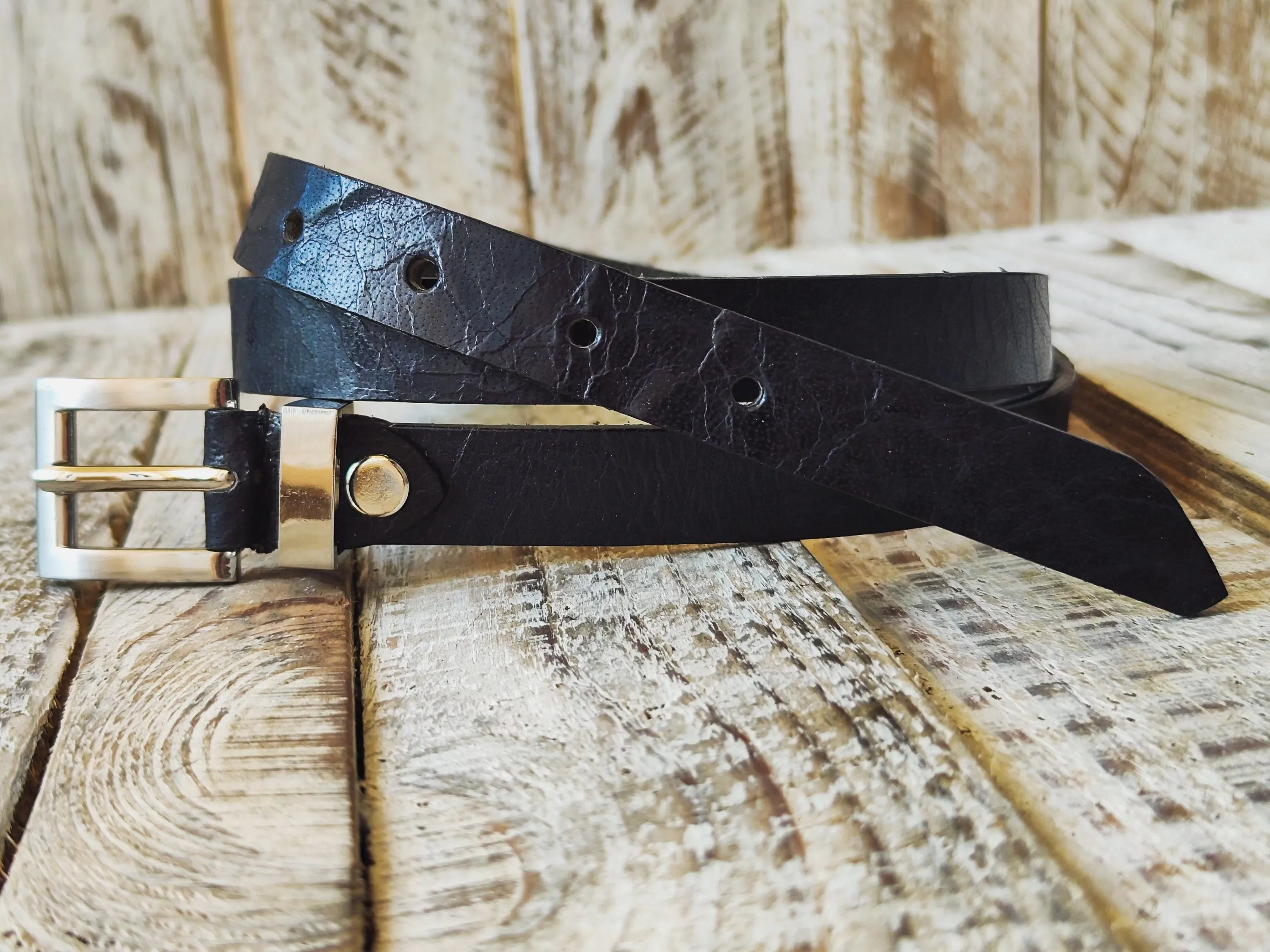 Minimalist Black Leather Belt with Silver Buckle for Men