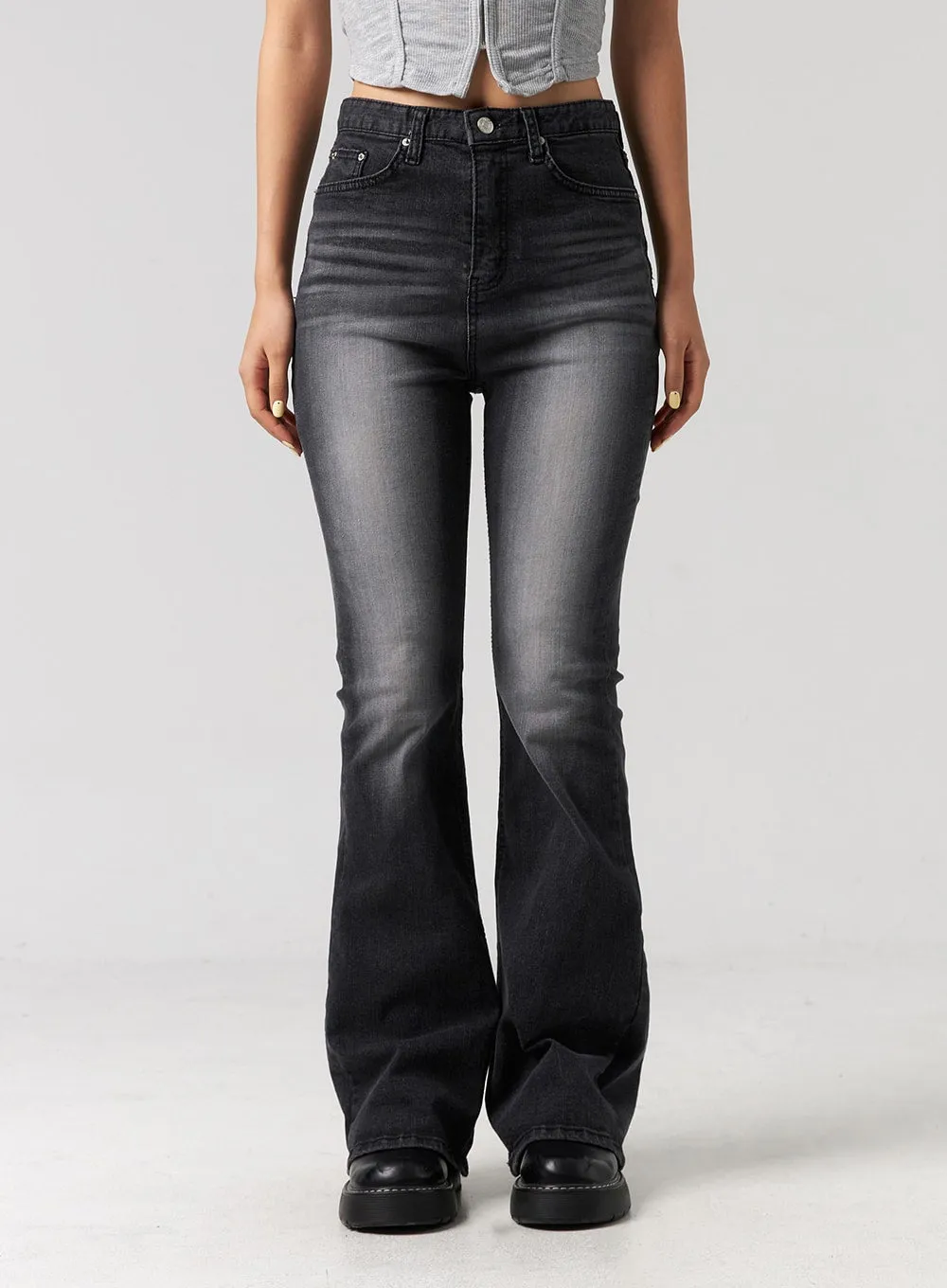 Modern Slim Bootcut Jeans CG319