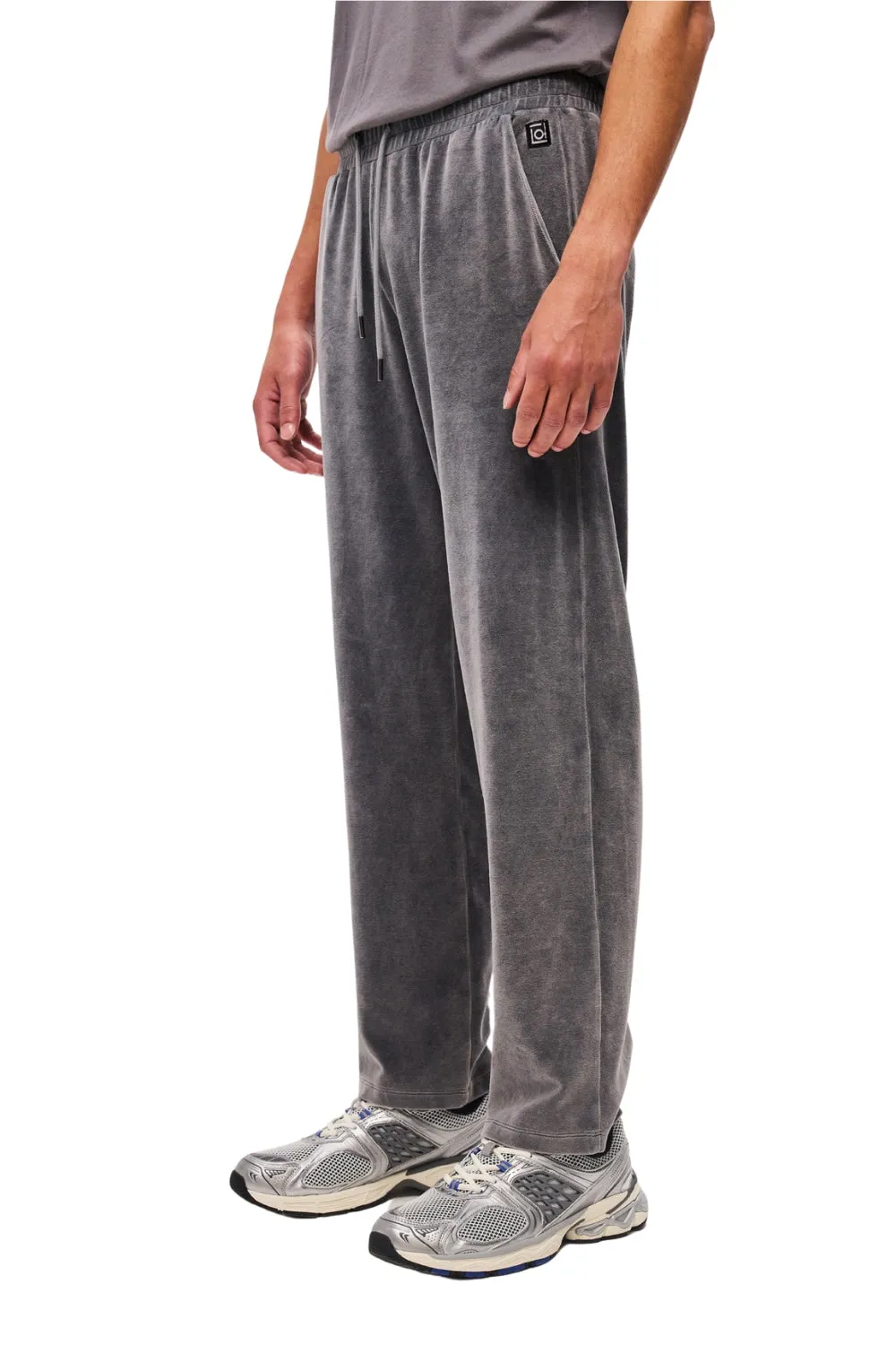 RELAXED VELVET SWEATPANTS