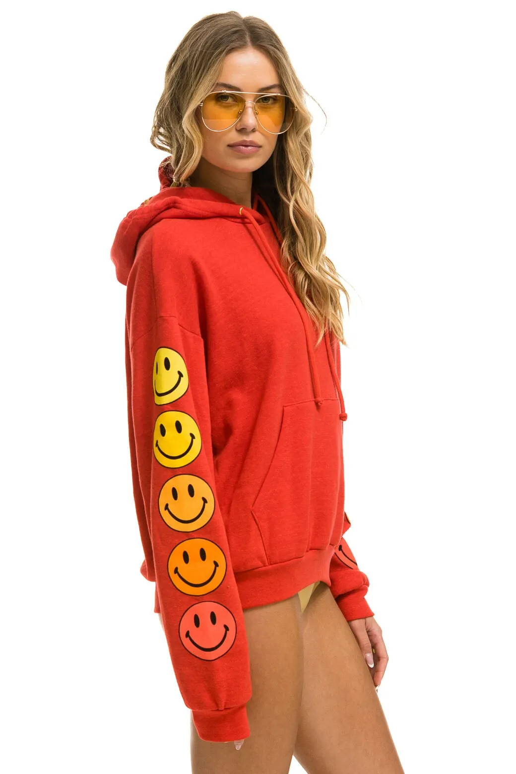 SMILEY SUNSET RELAXED PULLOVER HOODIE - RED