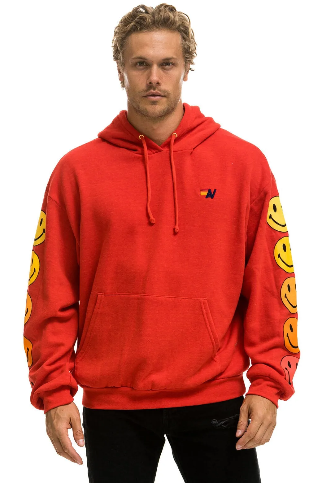 SMILEY SUNSET RELAXED PULLOVER HOODIE - RED